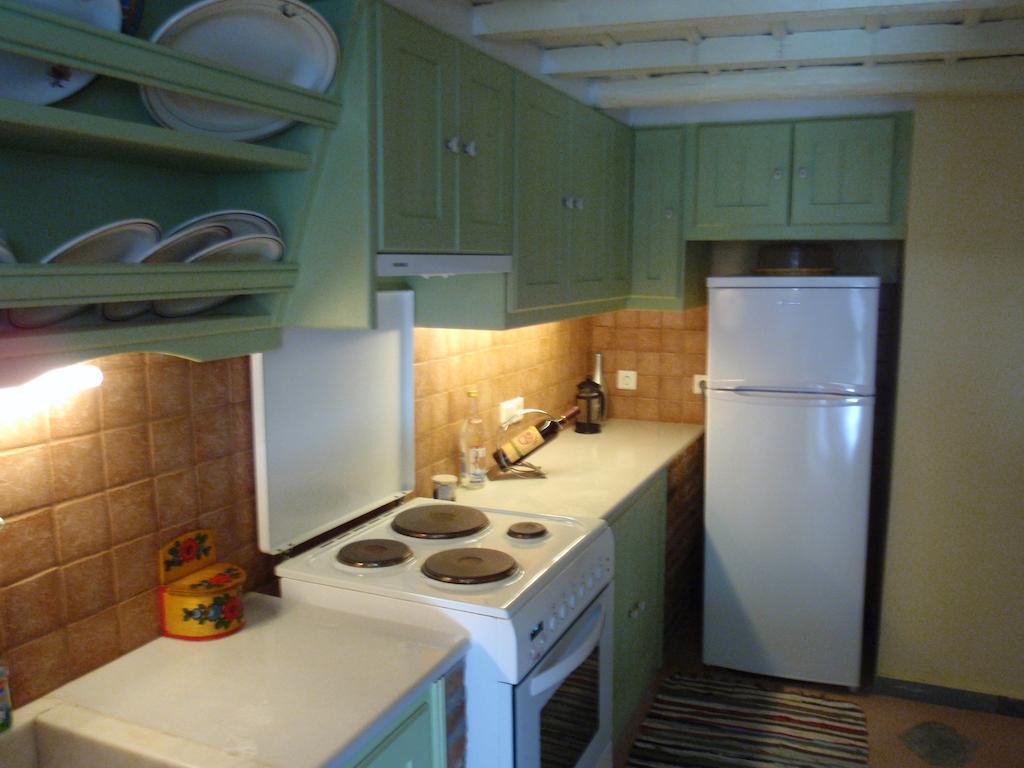 Villa Notia Skála Eresoú Habitación foto